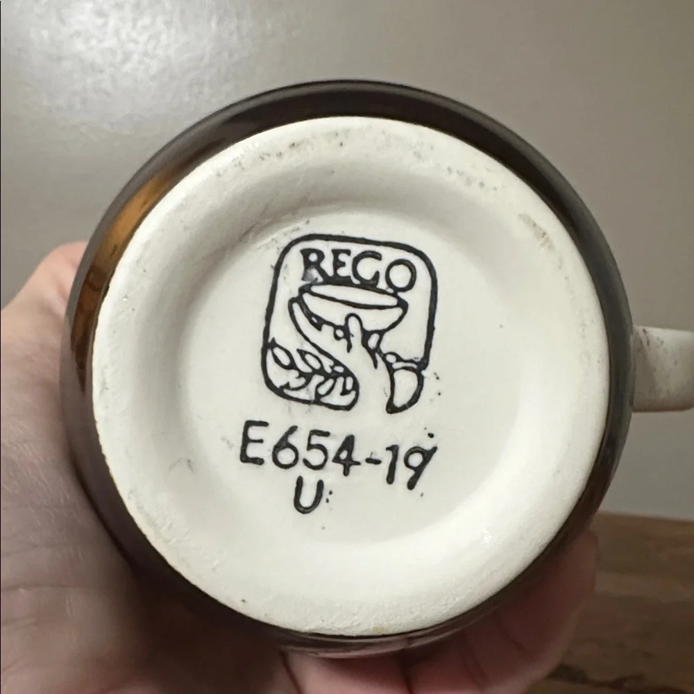 Vintage Rego Coffee Mug Speckled Ceramic grooved brown stripes at base